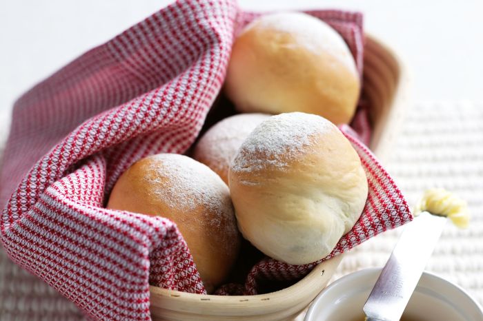 Bread rolls