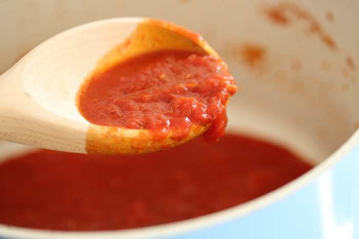 Celebrity pizza sauce sweet tomatoes recipe