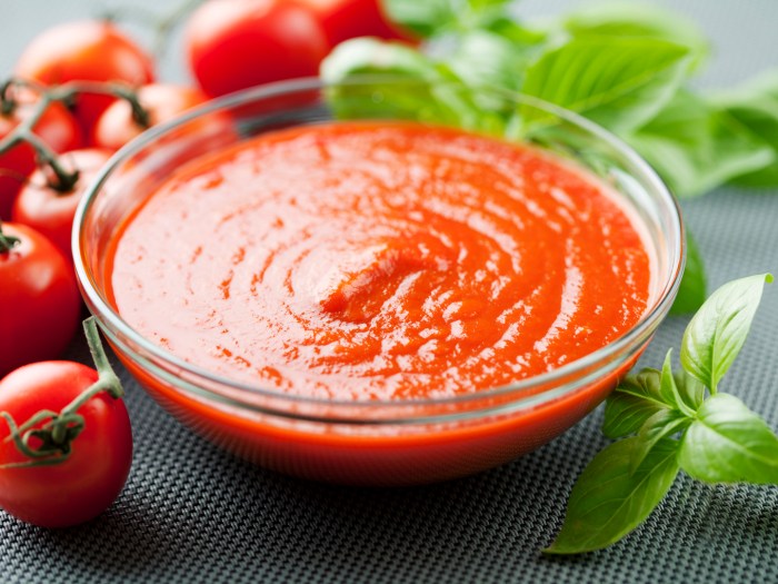 Recipe how to make tomato sauce