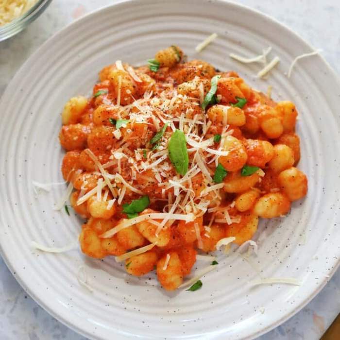 Simple vodka sauce recipe